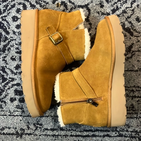 Women’s Koolaburra by Ugg | Kelissa Mini Boot | Size 10 PERFECT CONDITION - Picture 2 of 8